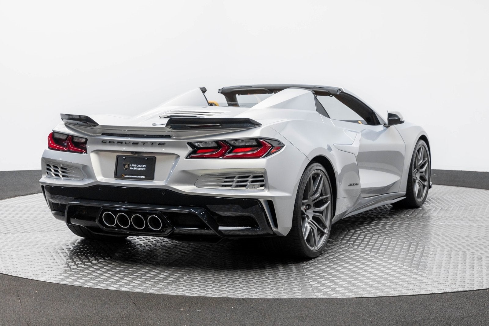 2024 Chevrolet Corvette 2LZ
