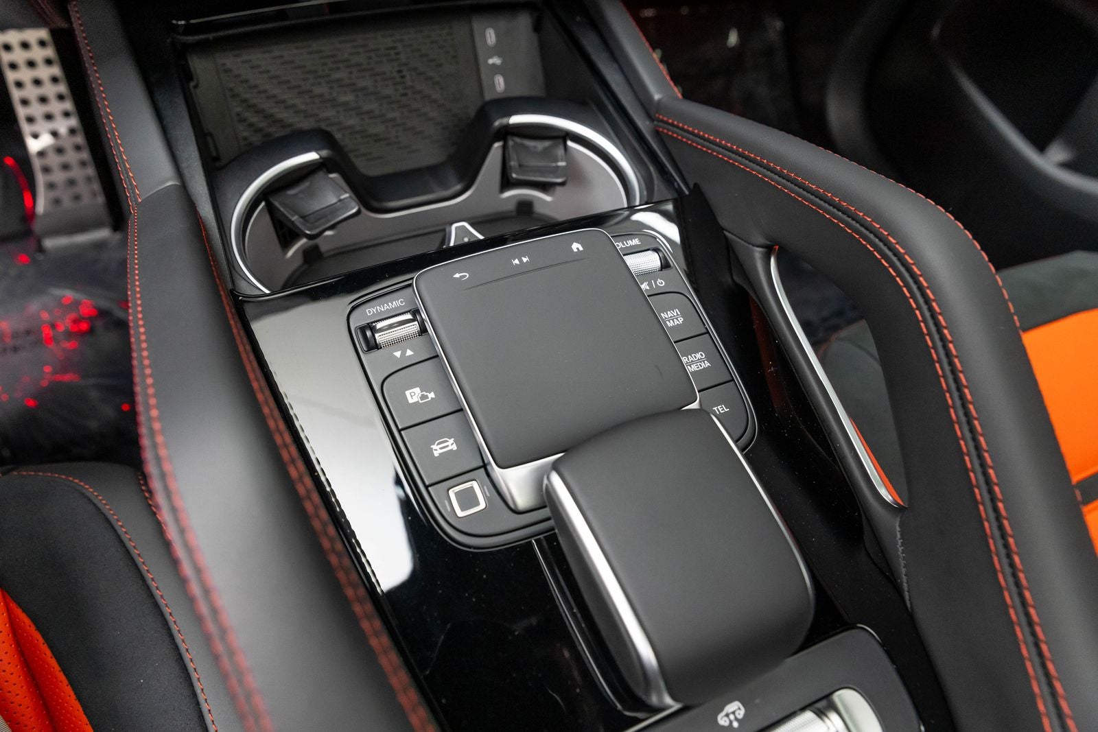 Mercedes-Benz AMG® GLE 63 y GLE 63 S de 2025