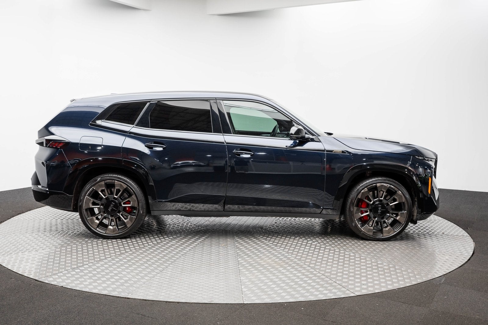 2024 BMW XM Sports Activity Vehicle