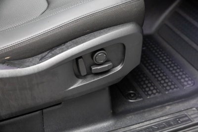 Land Rover Defender S 2025