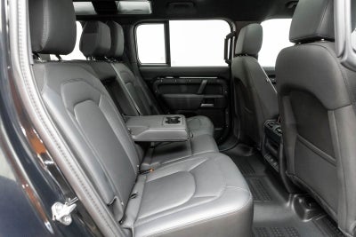 Land Rover Defender S 2025