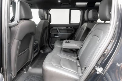 Land Rover Defender S 2025