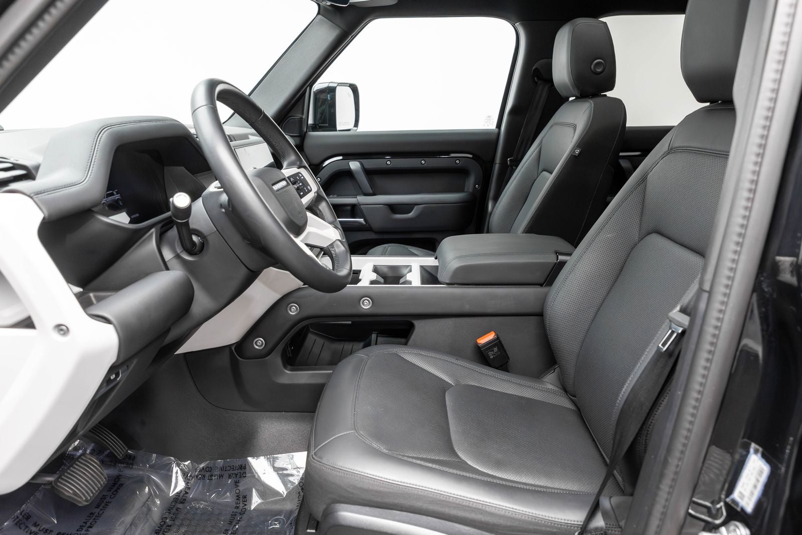 Land Rover Defender S 2025