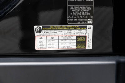 Land Rover Defender S 2025