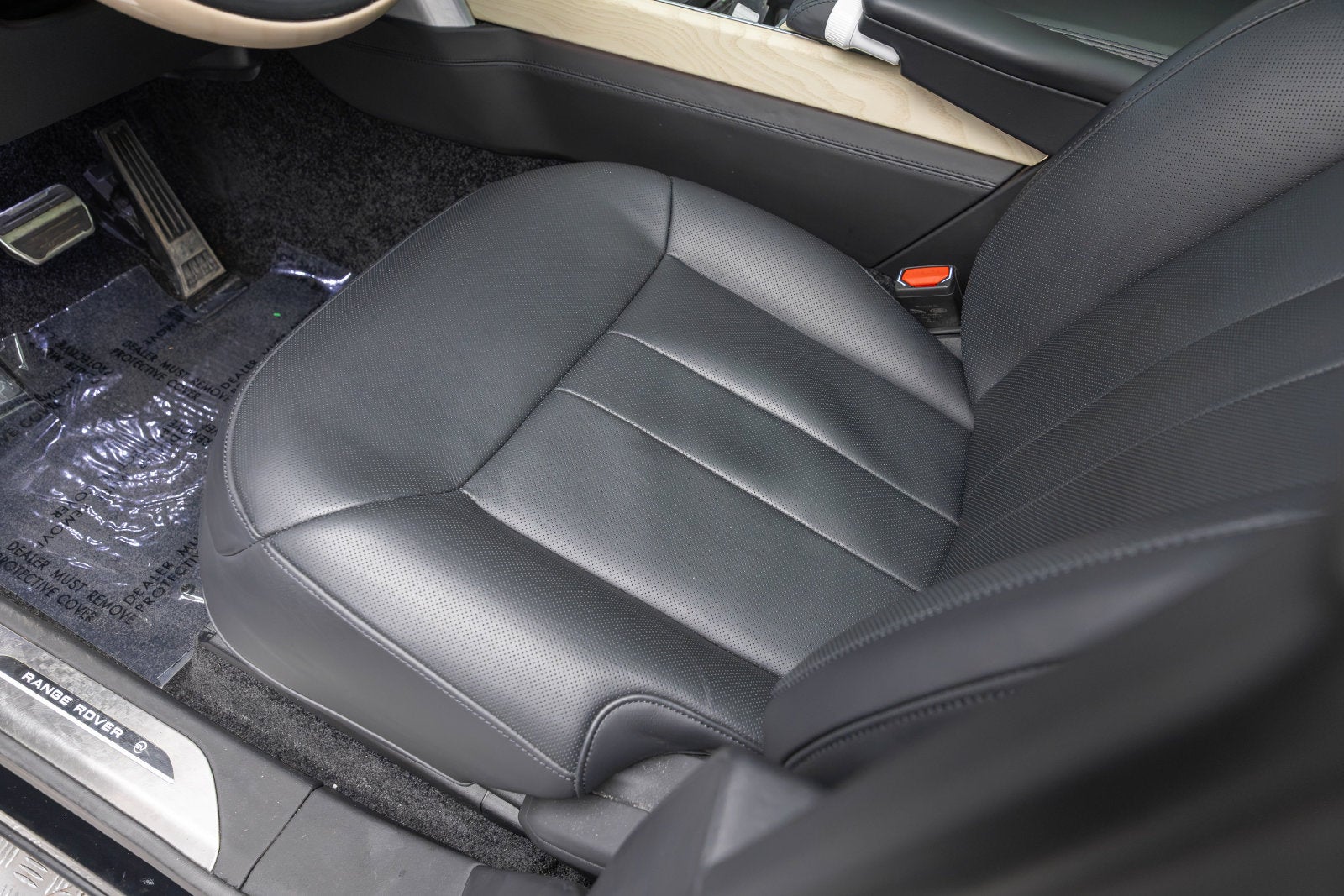 Land Rover Range Rover SV 2025