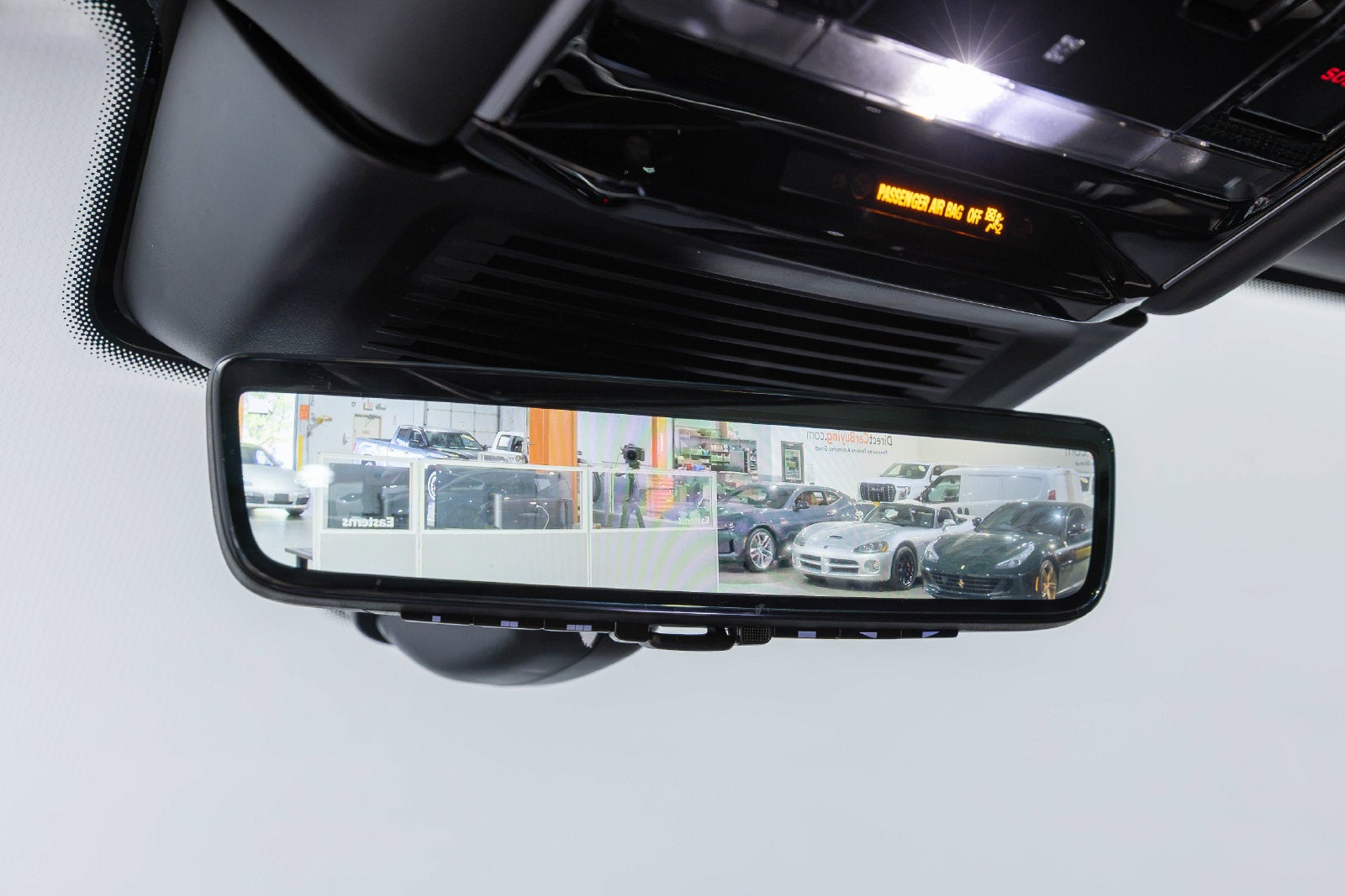 Land Rover Range Rover SV 2025
