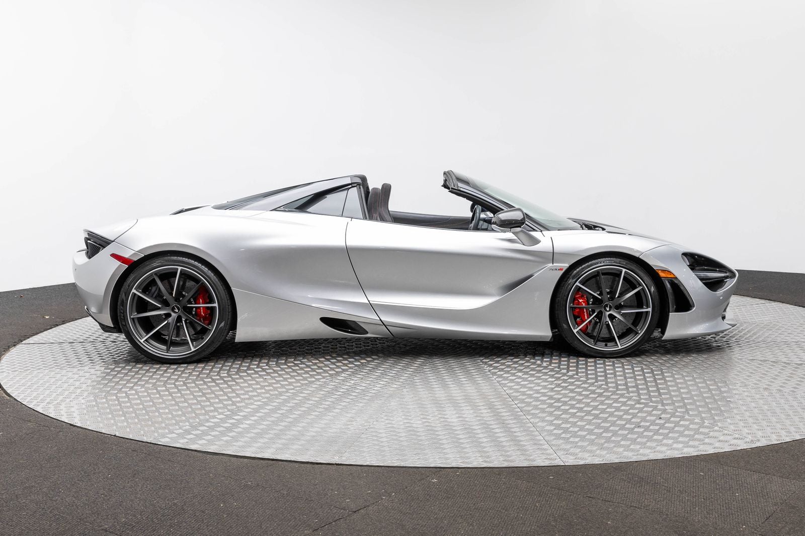 2022 McLaren 720S Spider