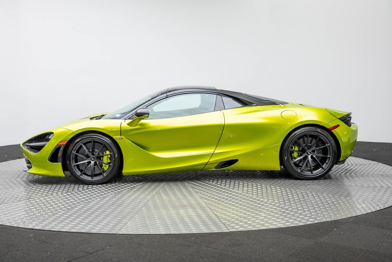 2023 McLaren 720S Spider