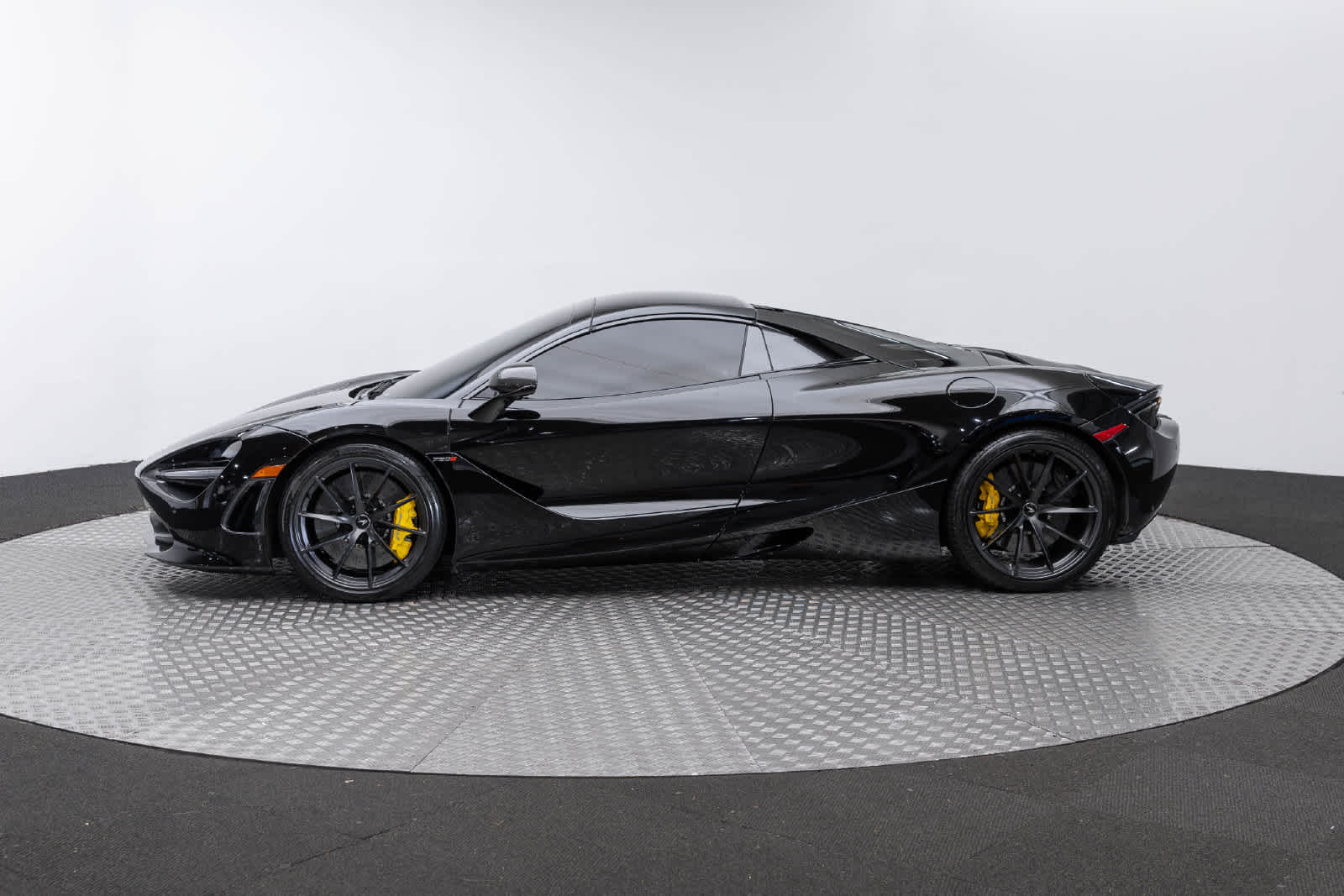 2022 McLaren 720S Spider