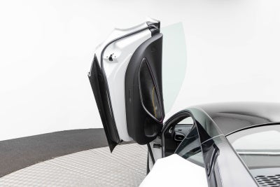 McLaren Artura Coupé 2023