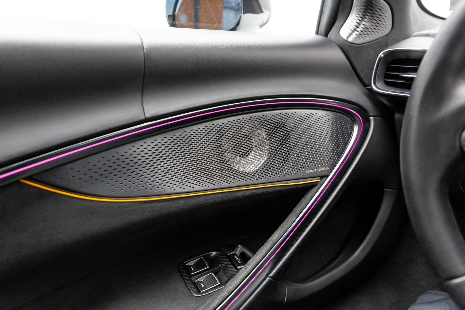 McLaren Artura Coupé 2023