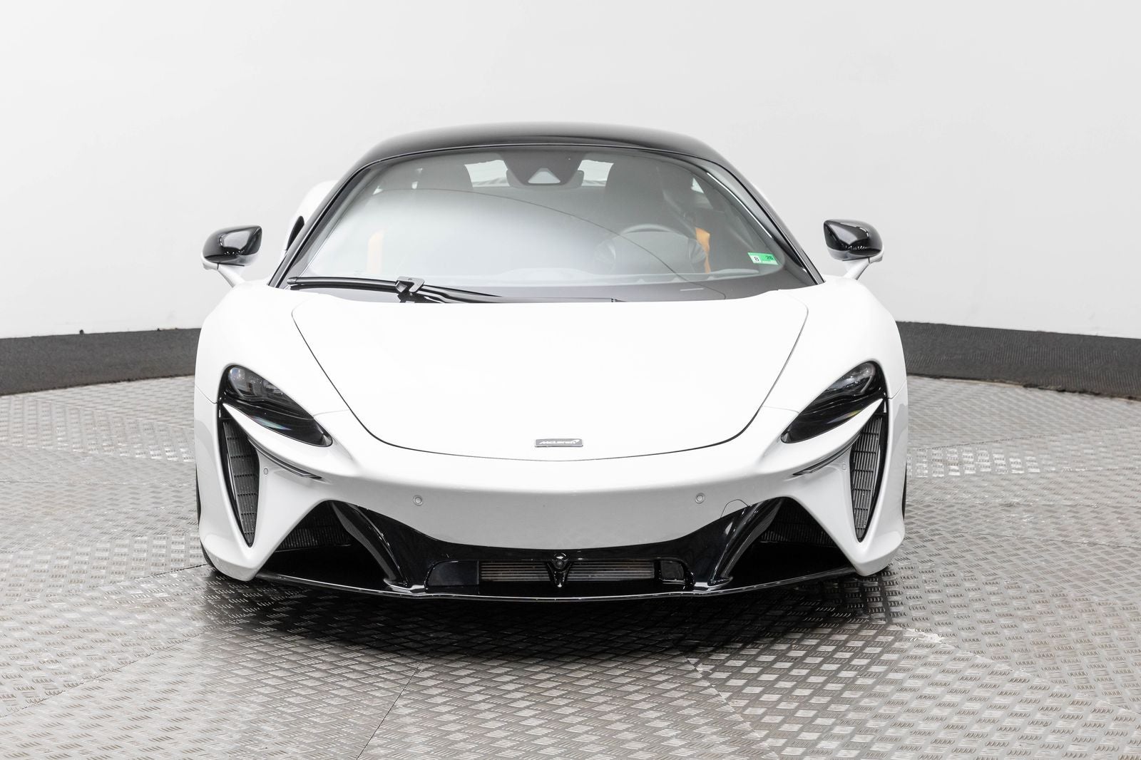 McLaren Artura Coupé 2023