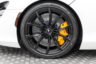 McLaren Artura Coupé 2023