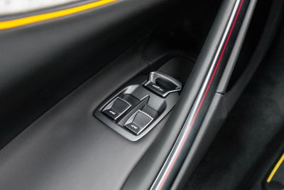 McLaren Artura Coupé 2023