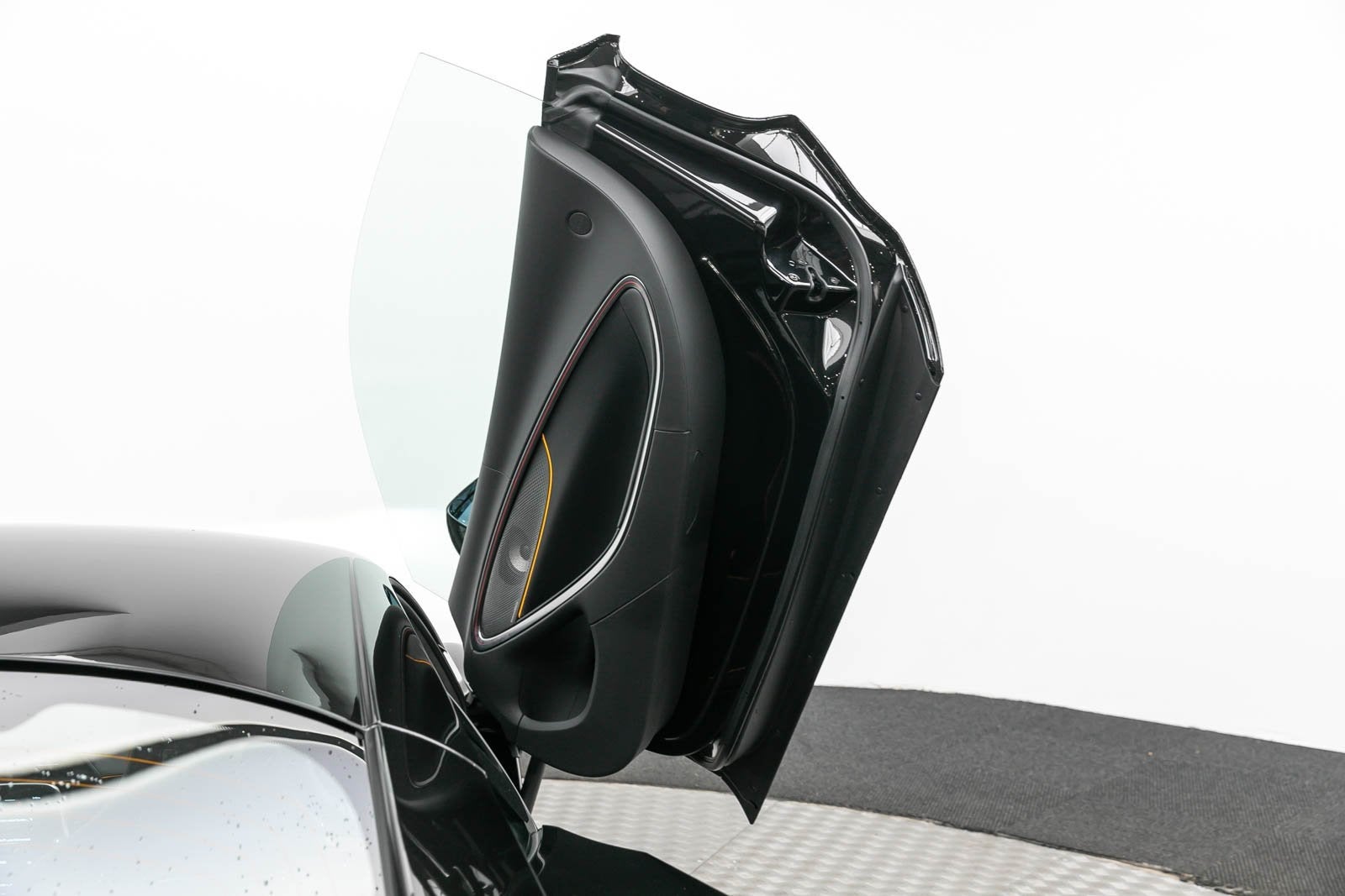 McLaren Artura Coupé 2023