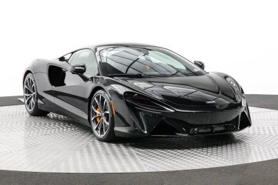 McLaren Artura Coupé 2023