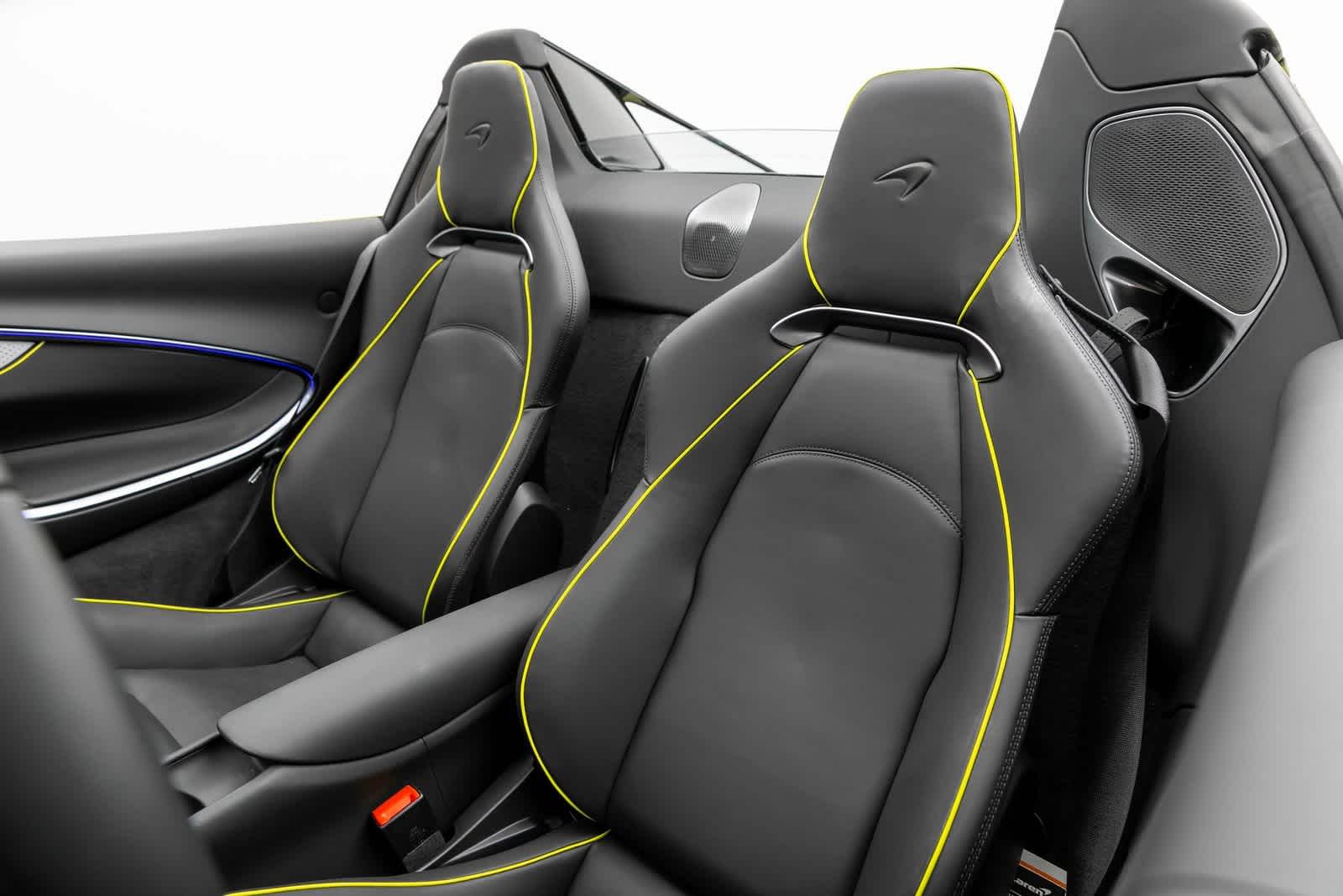 2025 McLaren Artura Spider