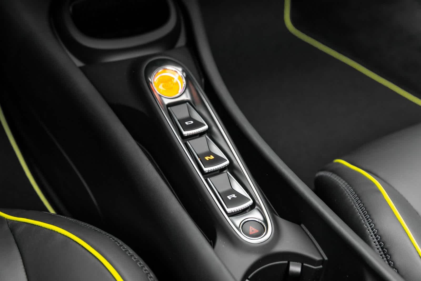 2025 McLaren Artura Spider