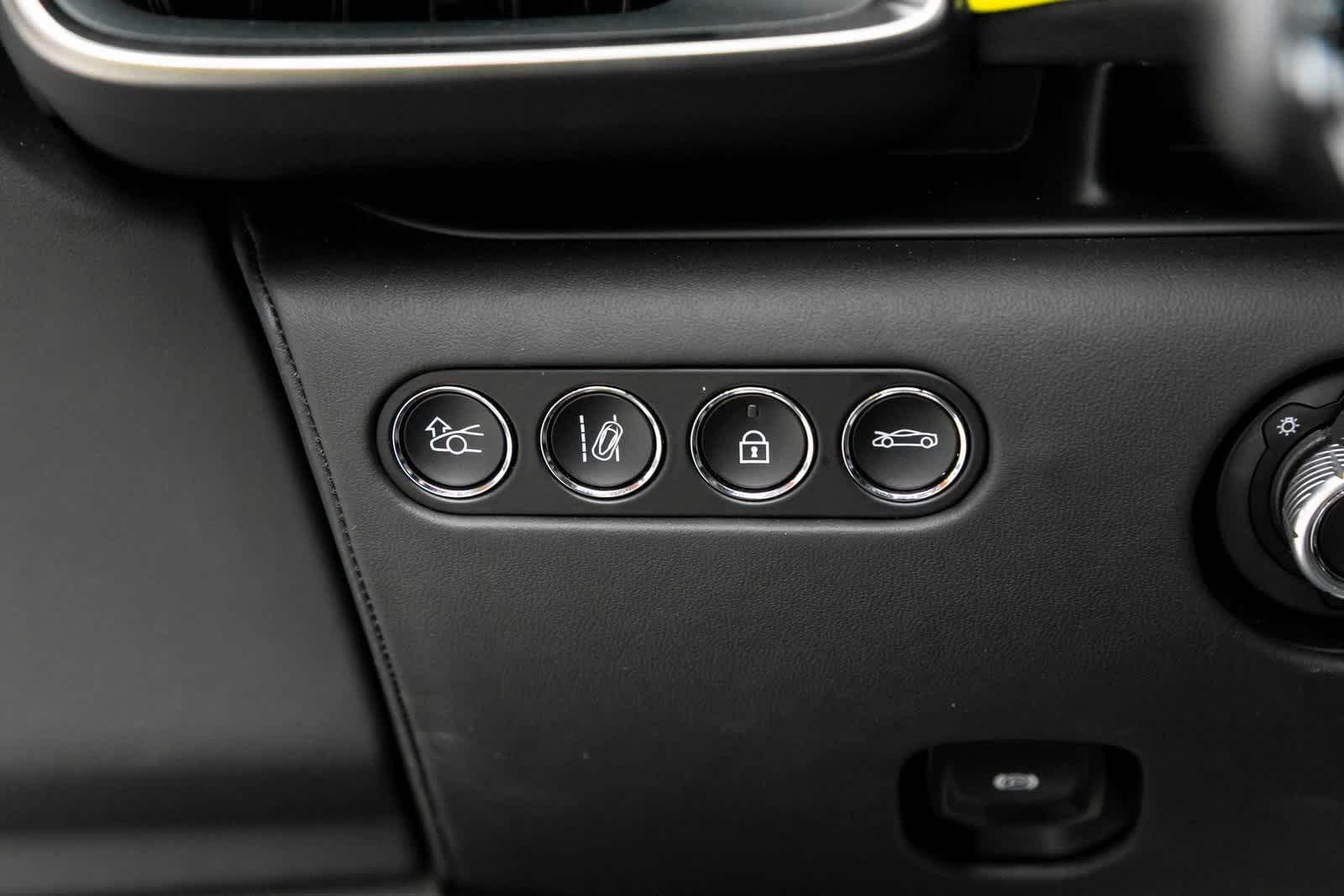 2025 McLaren Artura Spider