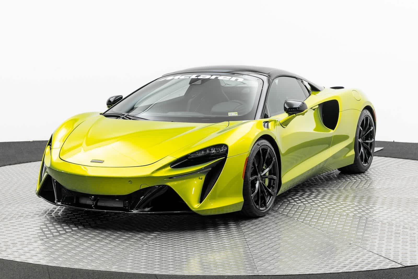 2025 McLaren Artura Spider