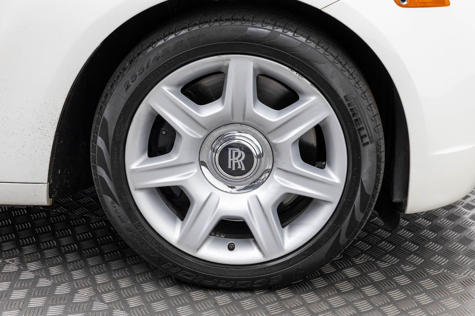 Rolls-Royce Ghost de 4 puertas de 2011