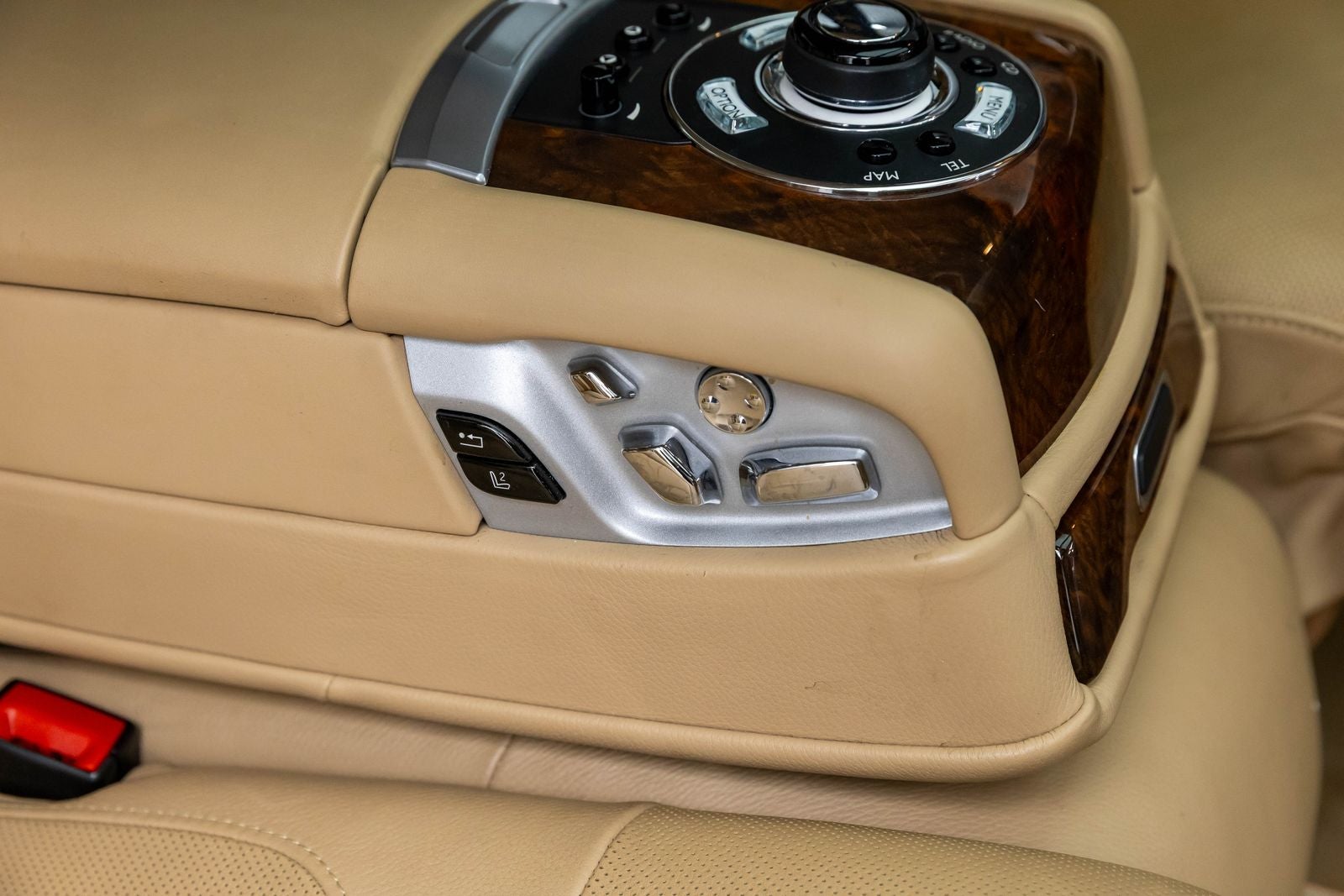 Rolls-Royce Ghost de 4 puertas de 2011