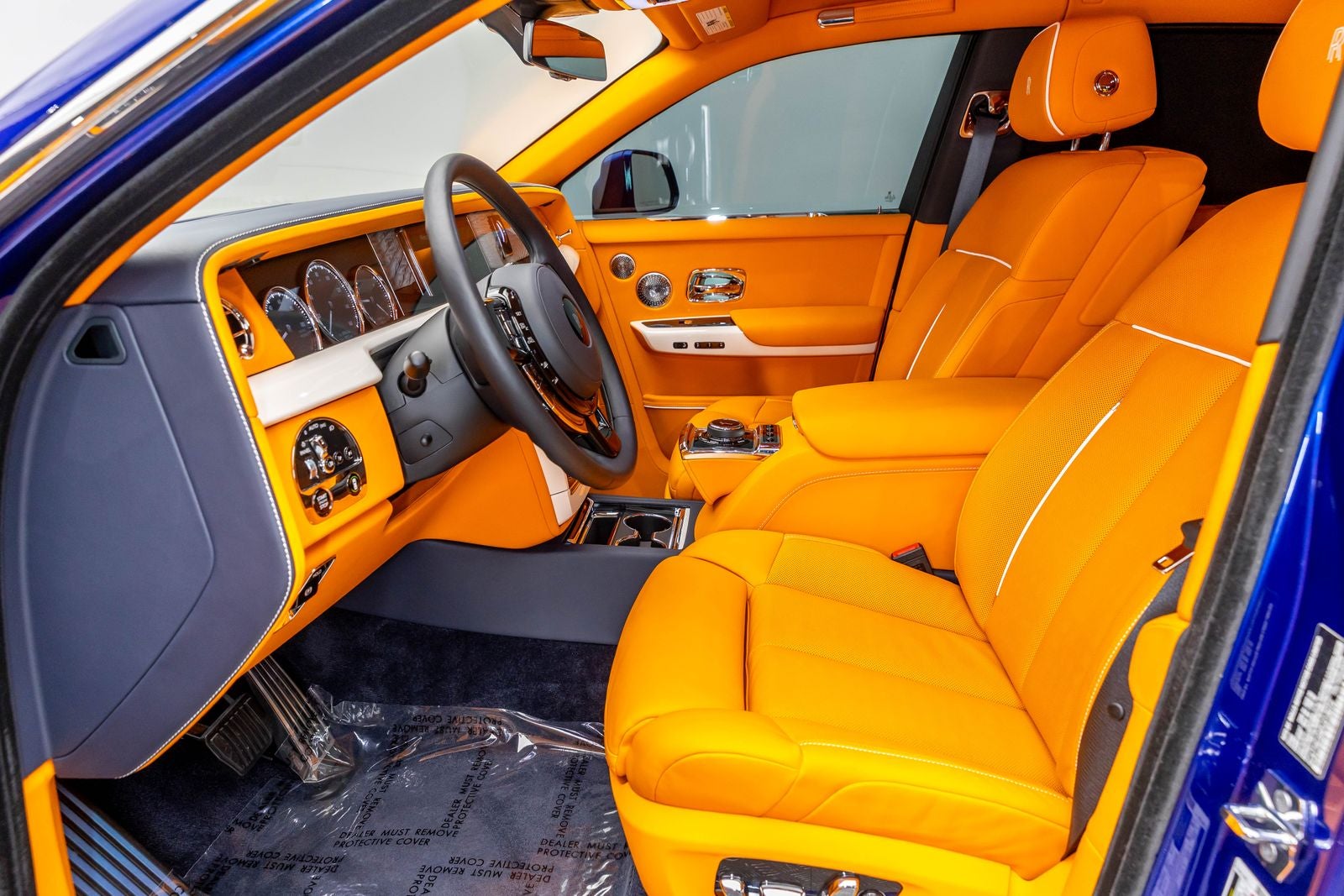 Rolls-Royce Phantom Sedán 2023