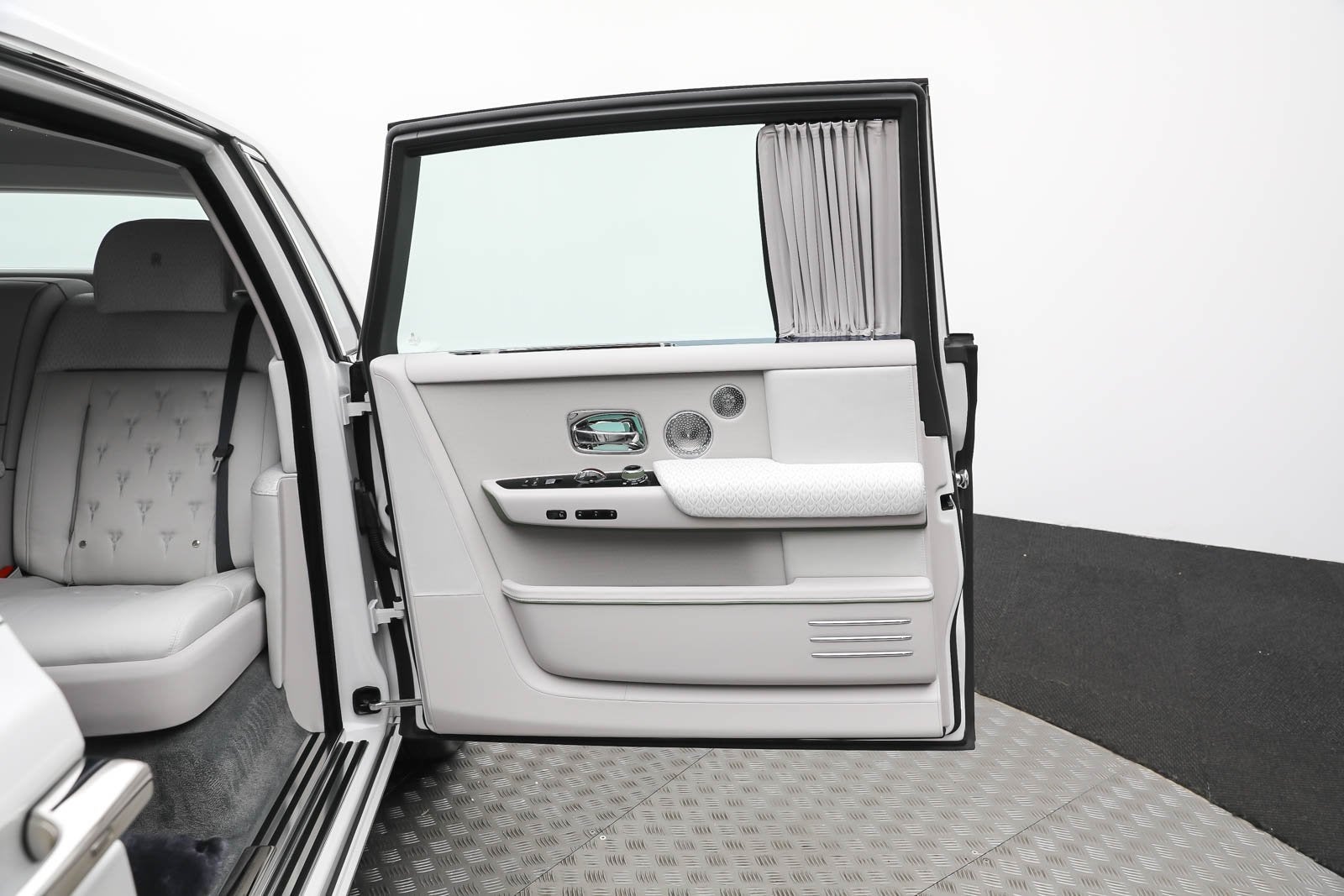 Rolls-Royce Phantom Plantino 2024