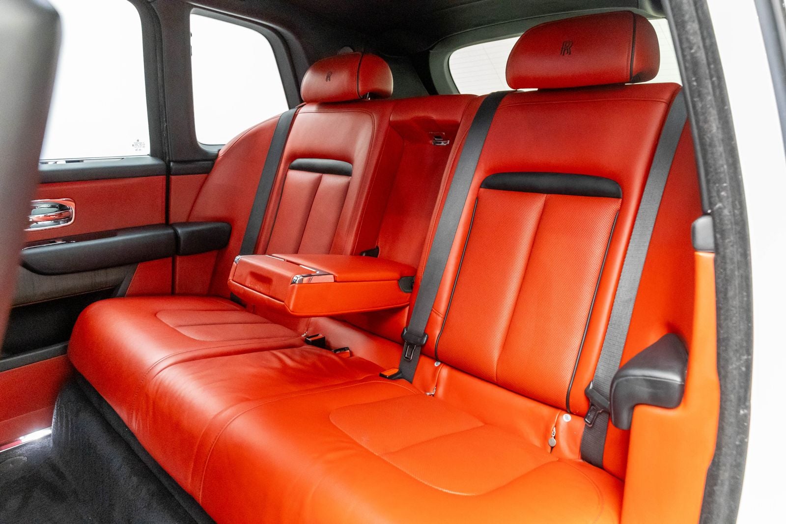 Rolls-Royce Cullinan SUV 2020