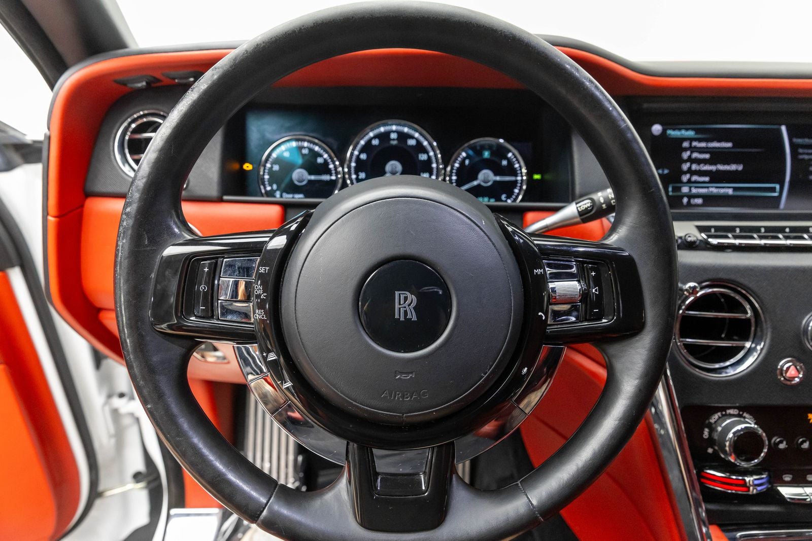 Rolls-Royce Cullinan SUV 2020