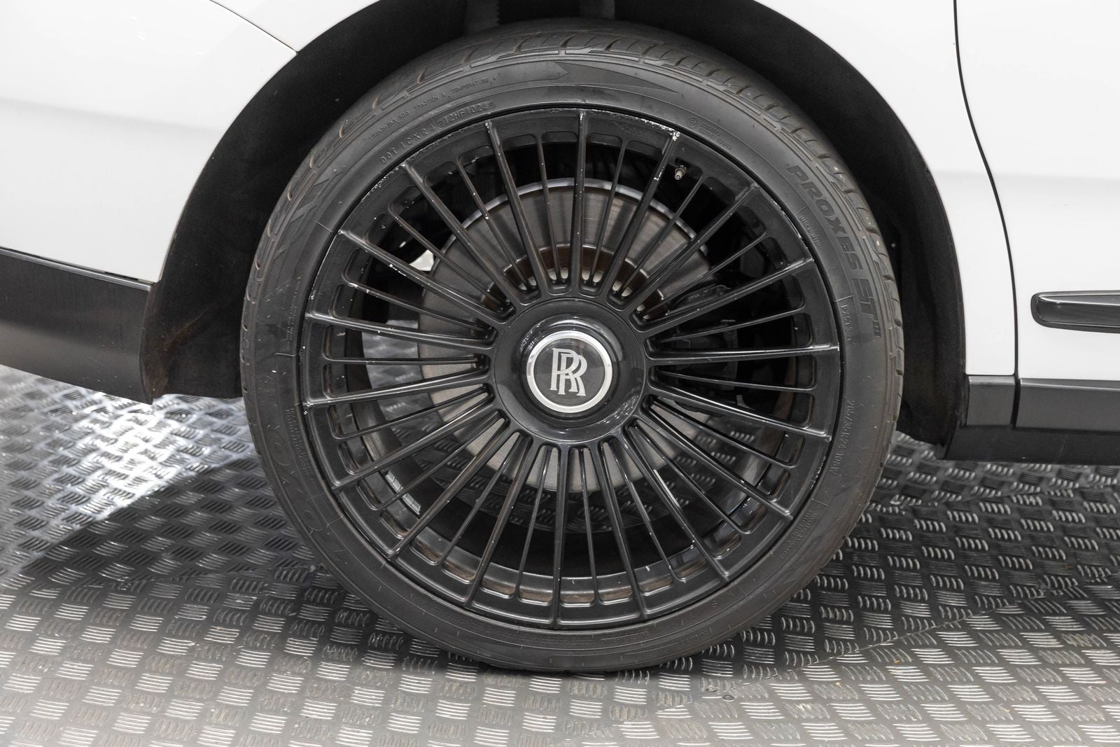 Rolls-Royce Cullinan SUV 2020