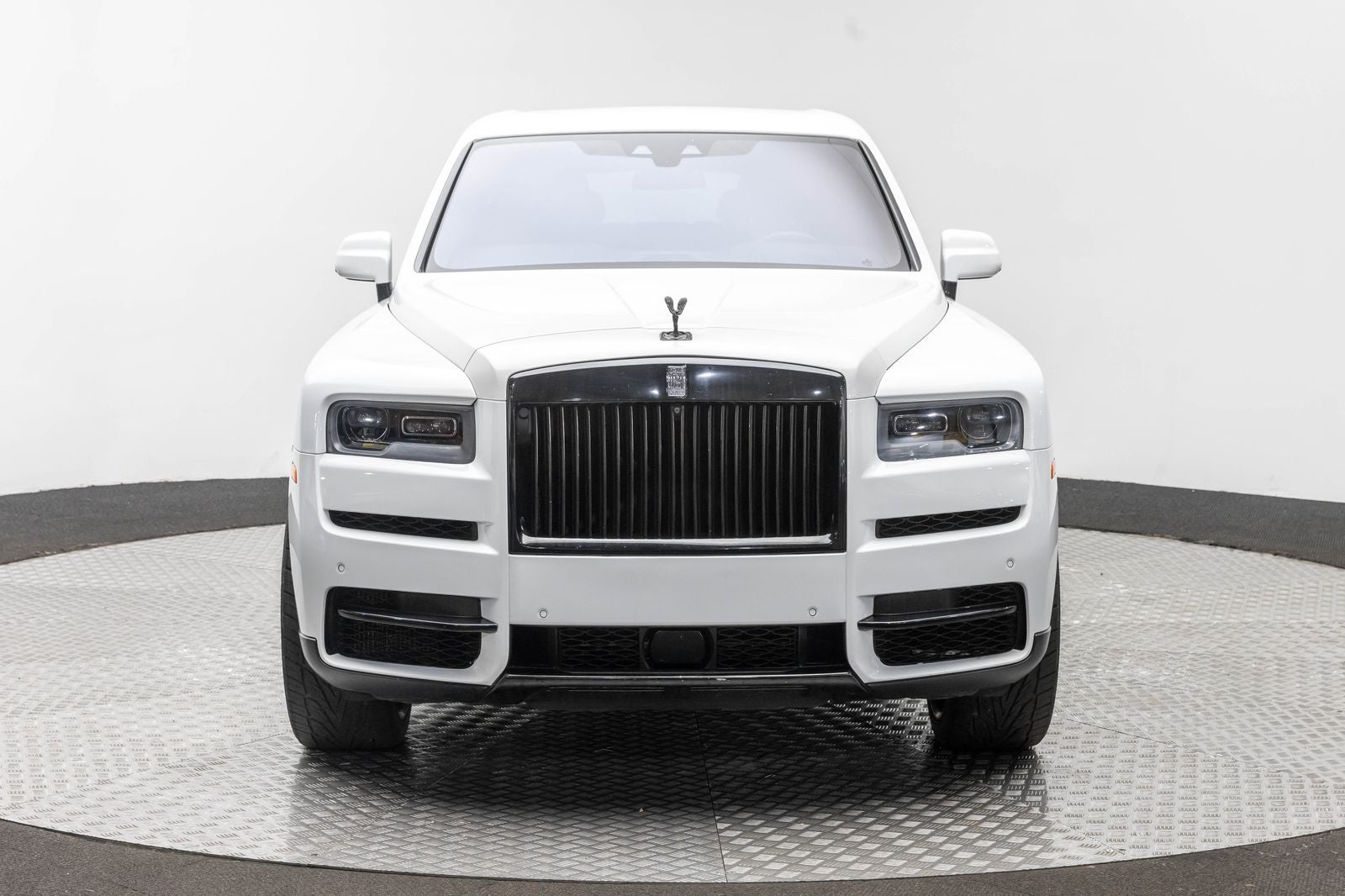 Rolls-Royce Cullinan SUV 2020