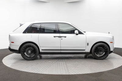 Rolls-Royce Cullinan SUV 2020