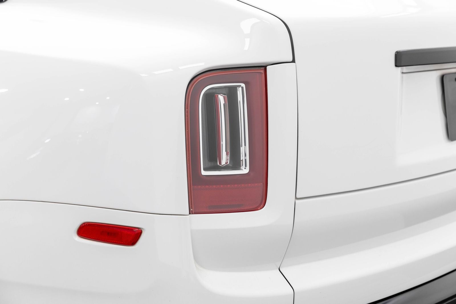 Rolls-Royce Cullinan SUV 2020