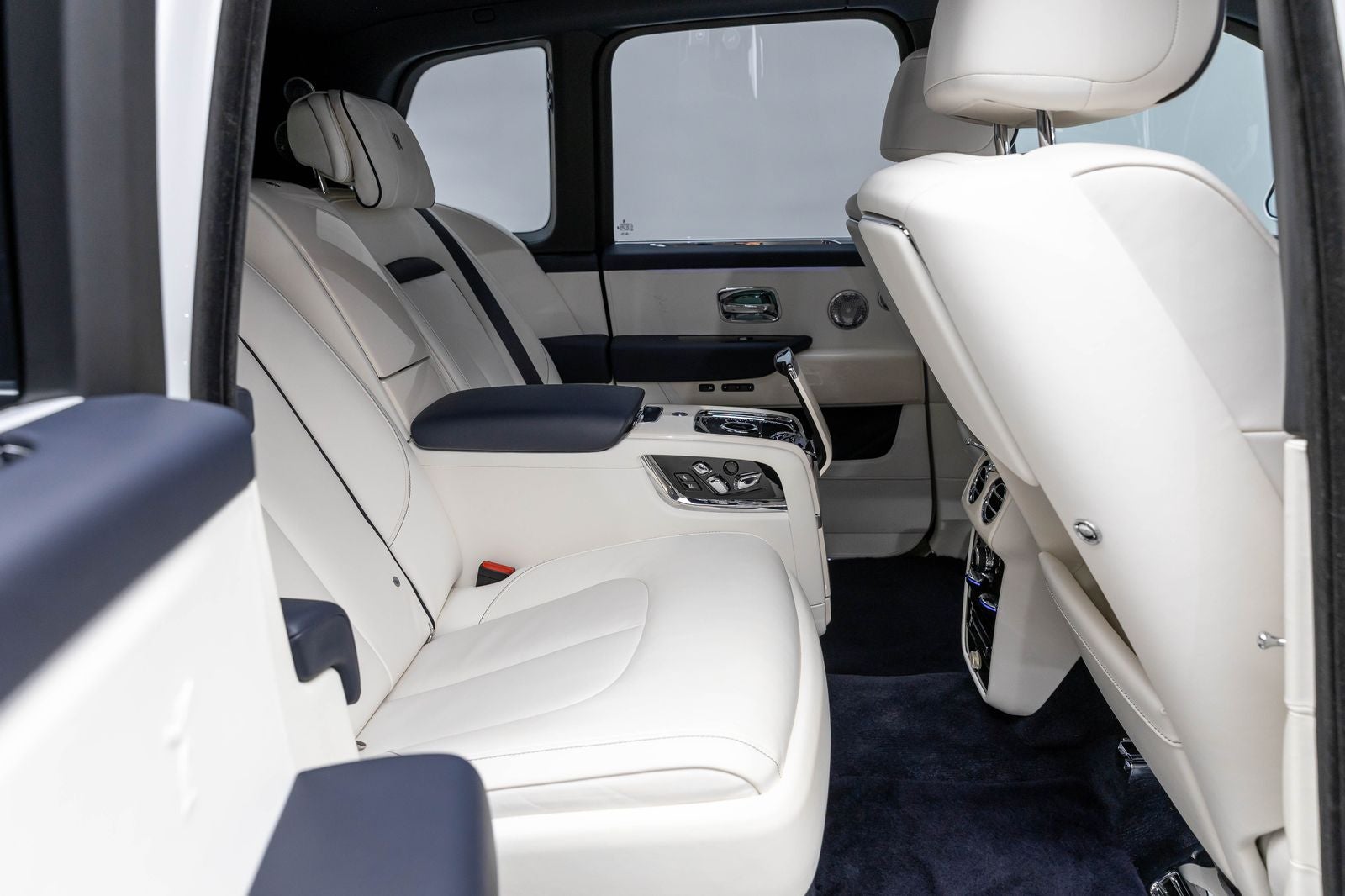 Rolls-Royce Cullinan SUV 2023