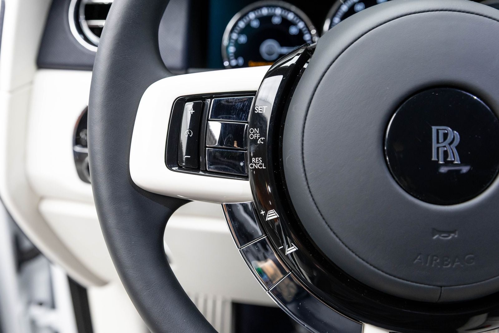 Rolls-Royce Cullinan SUV 2023