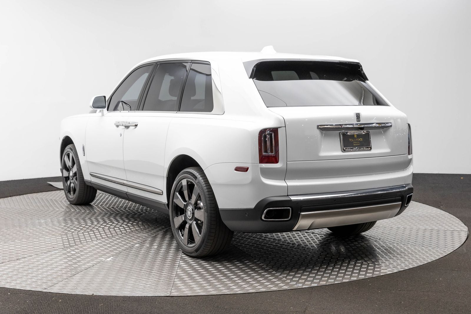 Rolls-Royce Cullinan SUV 2023