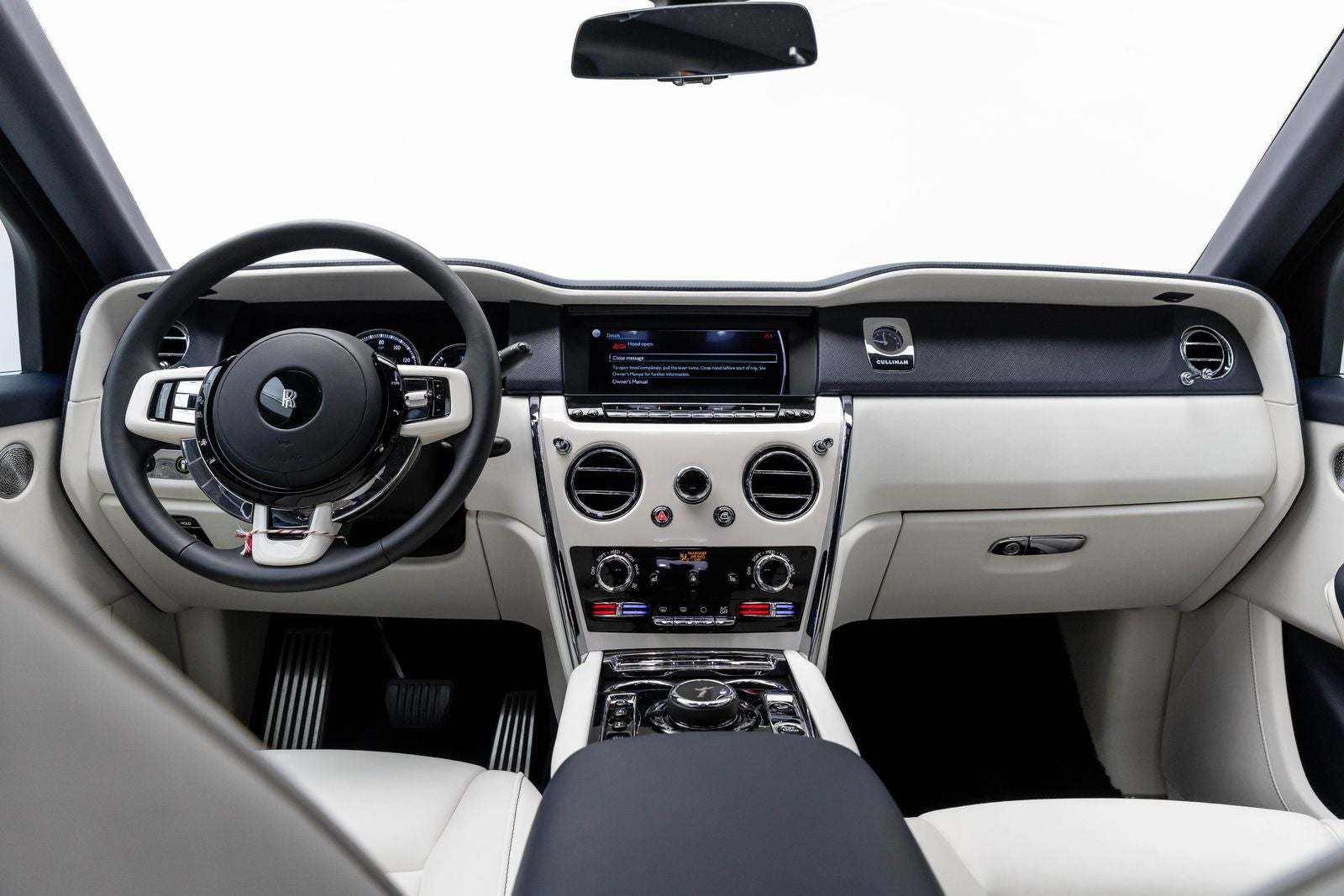 Rolls-Royce Cullinan SUV 2023