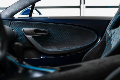 Bugatti Chiron Pure Sport 2023