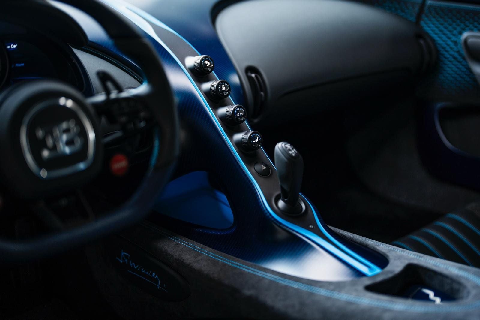 Bugatti Chiron Pure Sport 2023