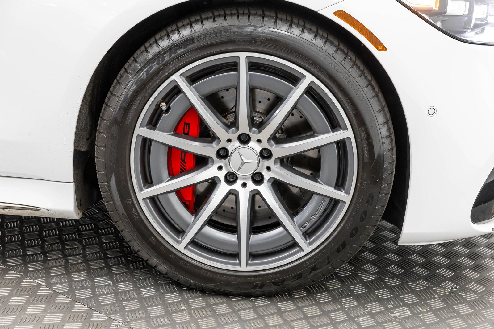 Mercedes-Benz AMG® S 63 E 2025 AMG® S 63 E