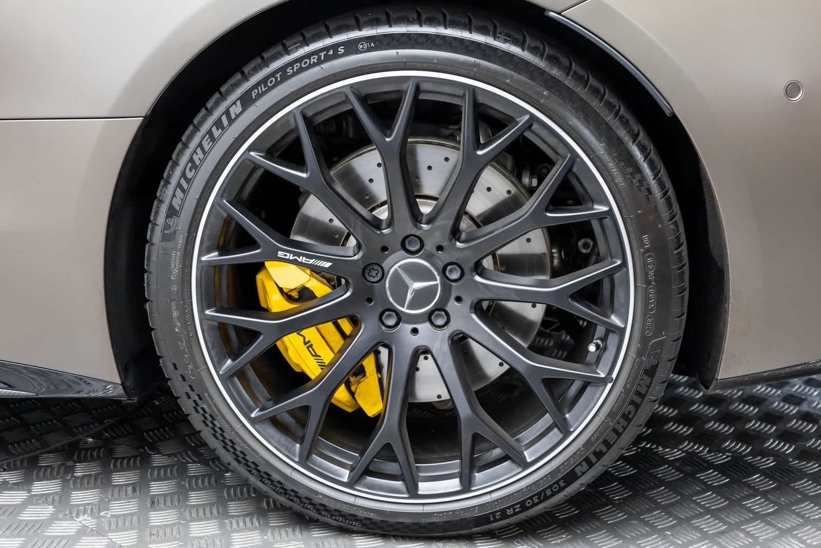 2025 Mercedes-Benz Clase SL AMG® SL 63