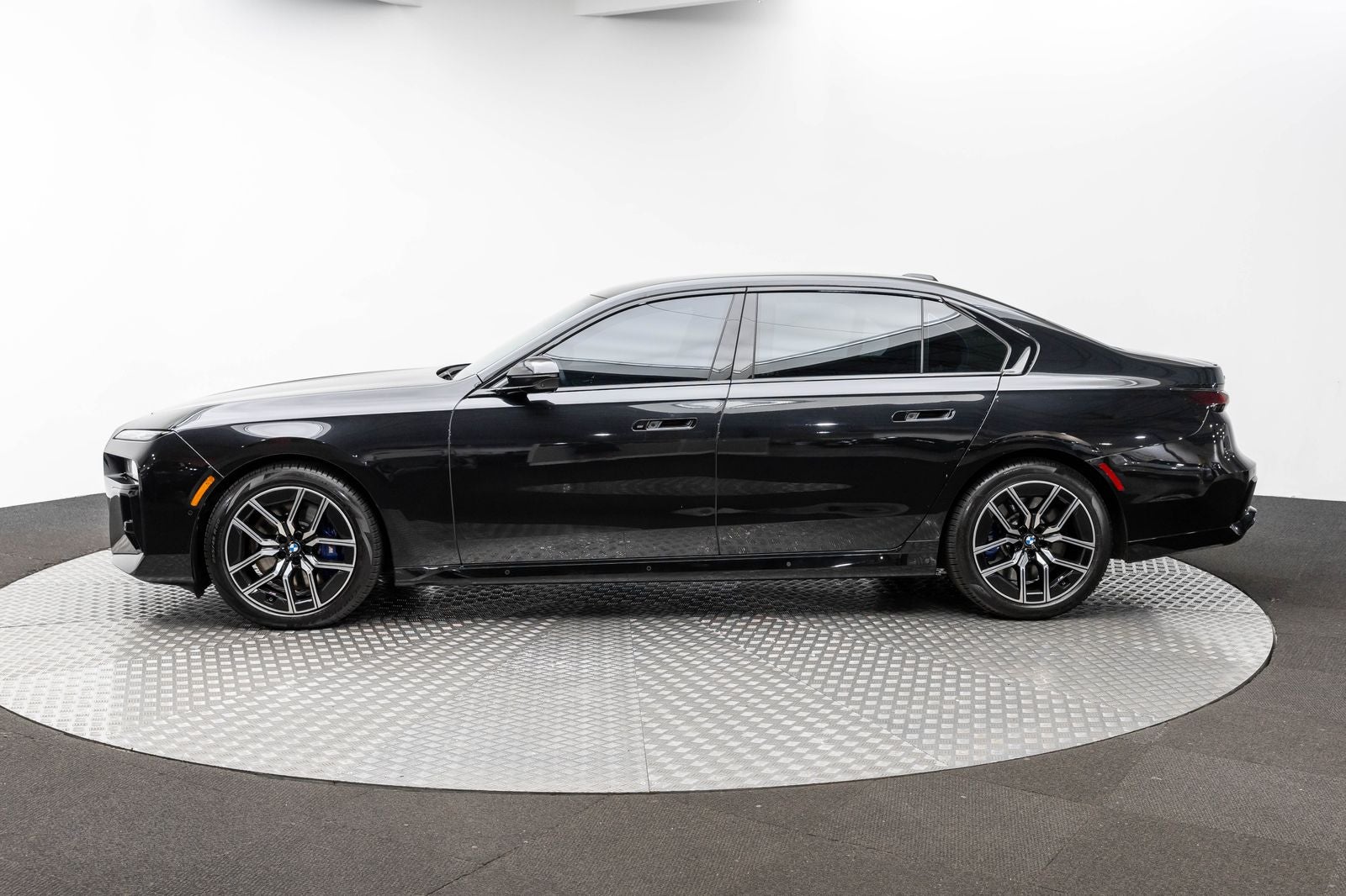 2024 BMW 760i xDrive 760i xDrive