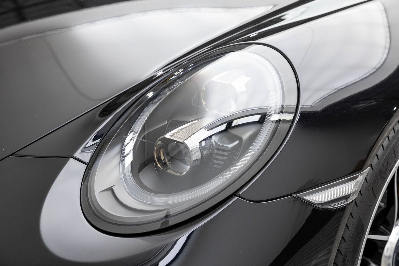 Porsche 911 Turbo S 2019