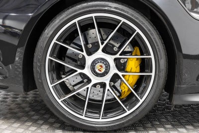 Porsche 911 Turbo S 2019