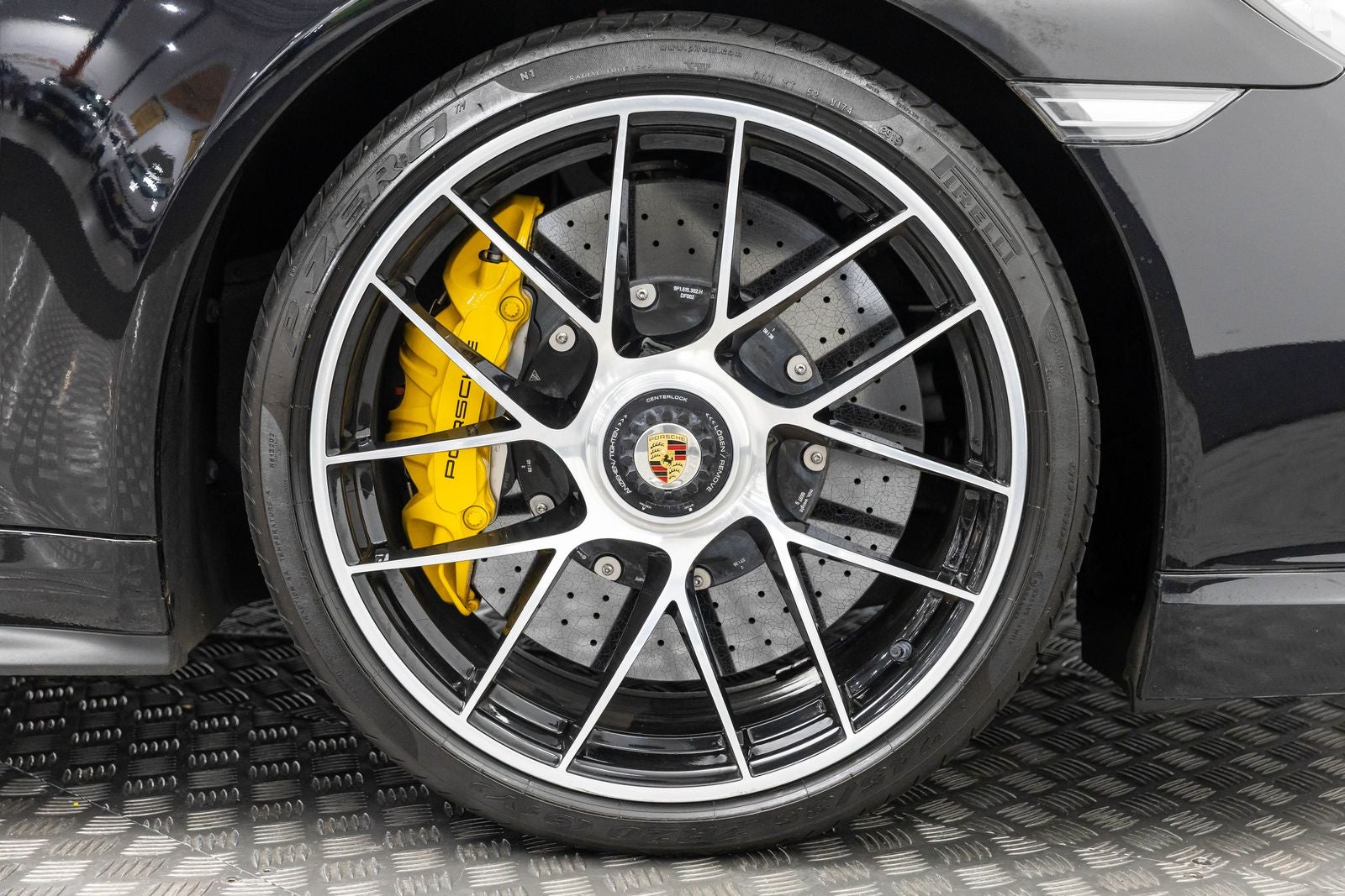 Porsche 911 Turbo S 2019