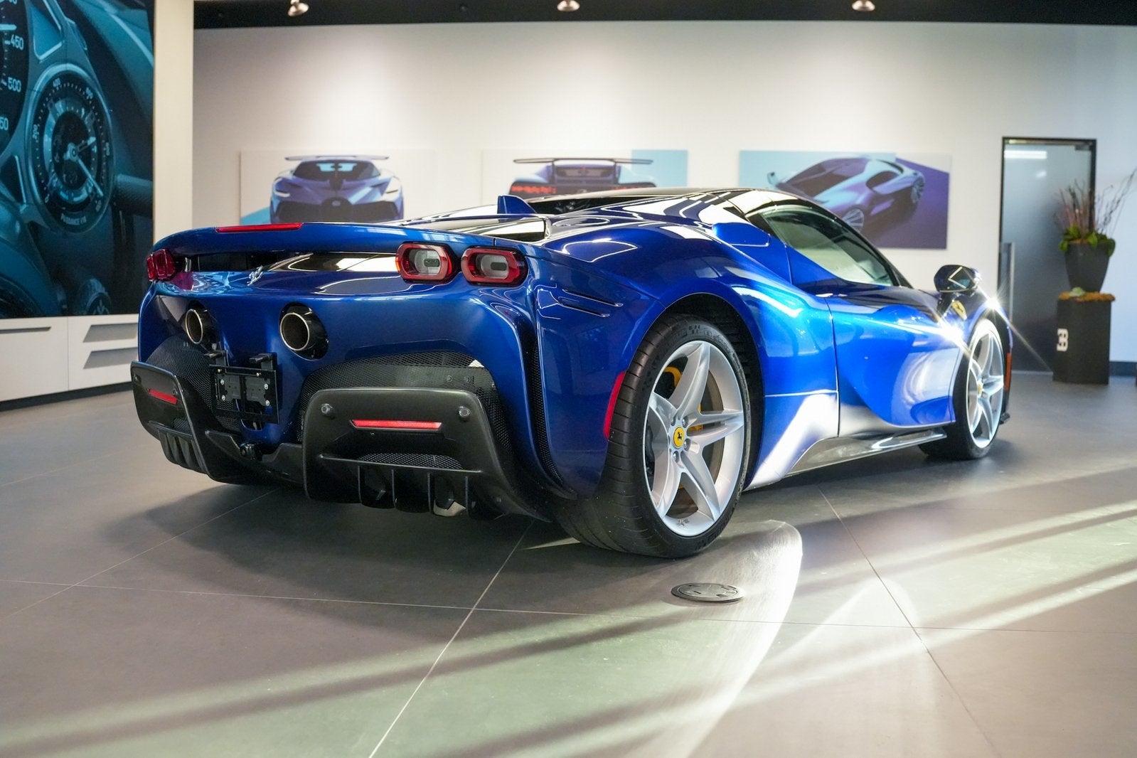 2022 Ferrari SF90 Spider Descapotable