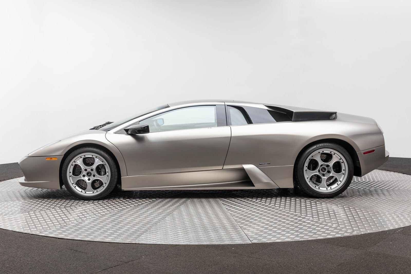 2003 Lamborghini Murcielago 6.2L 2dr Coupe