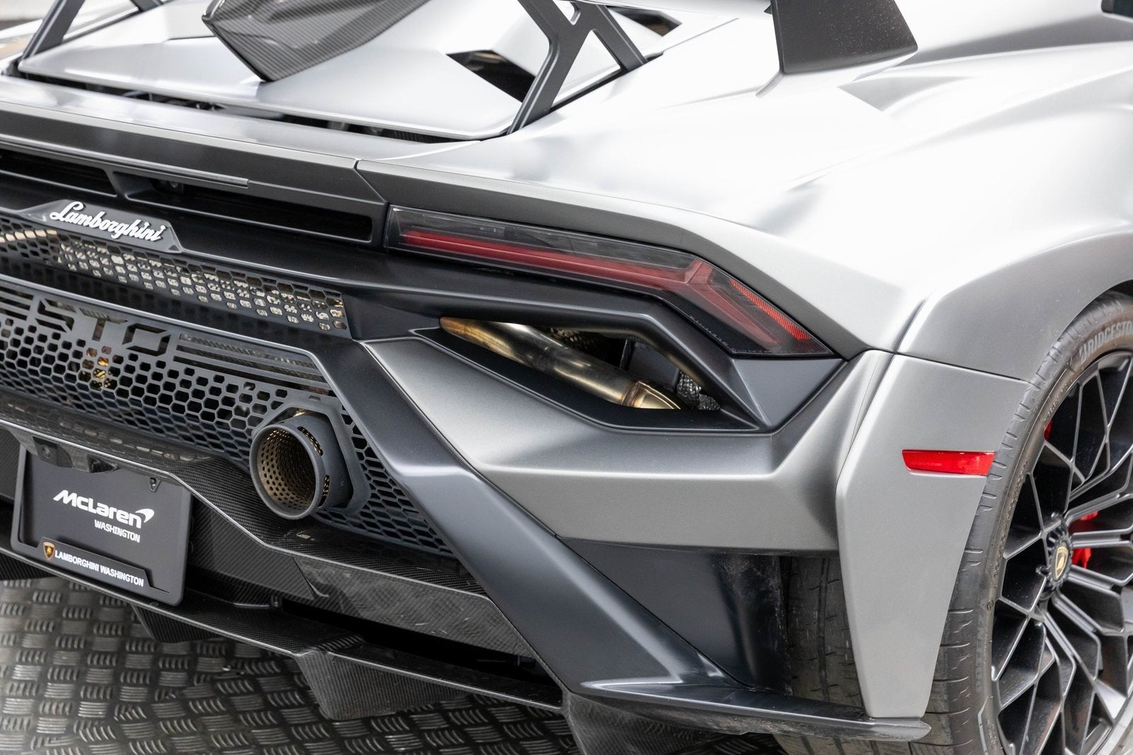 Lamborghini Huracán STO Coupé 2022