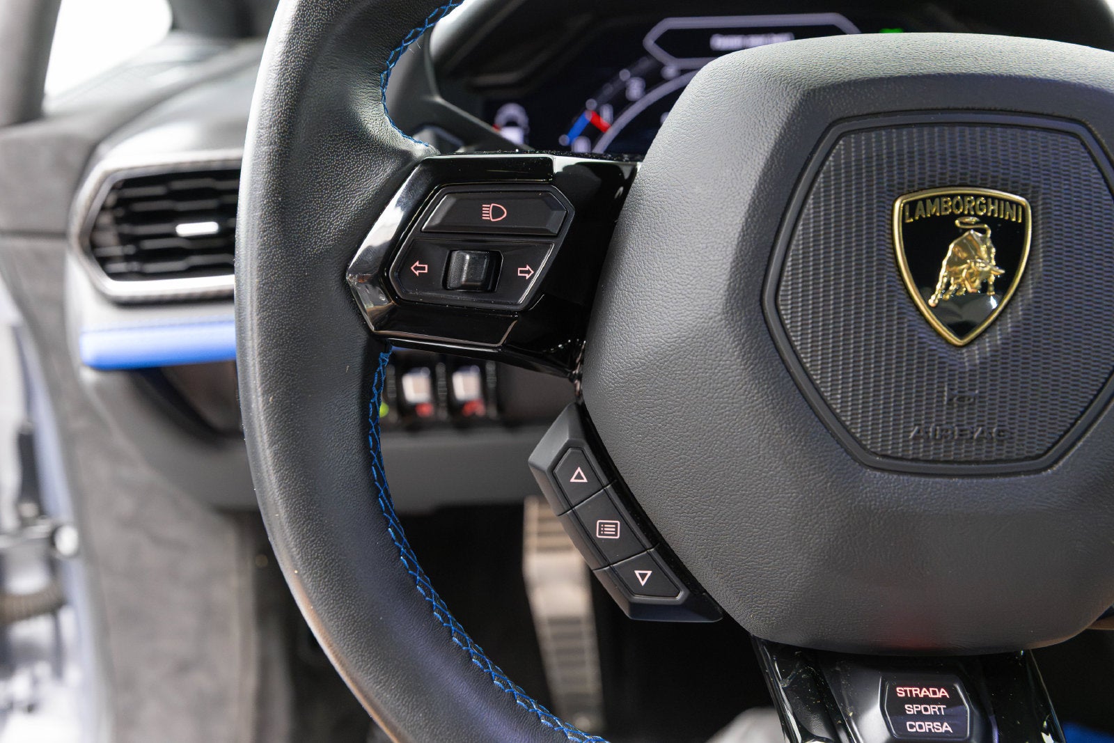 Lamborghini Huracán Tecnica Coupé 2023